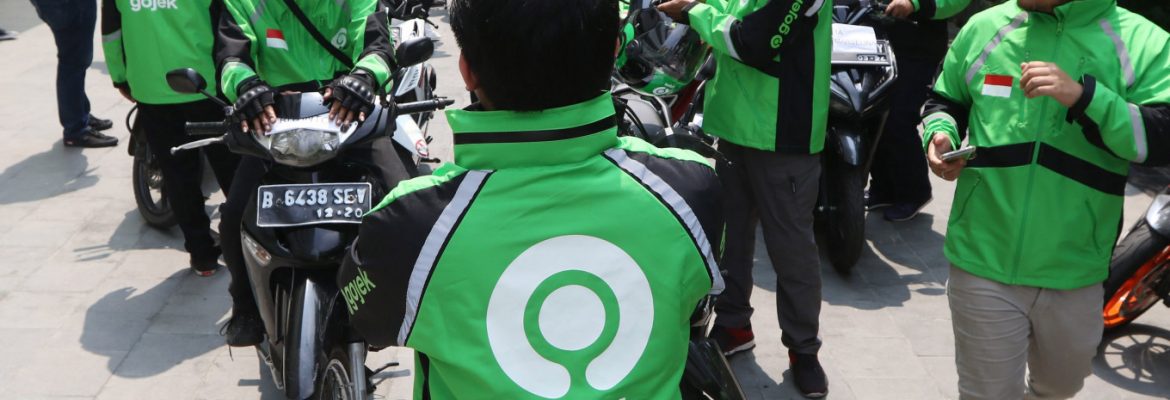 Gojek closes in on deal to buy 5% of Blue Bird