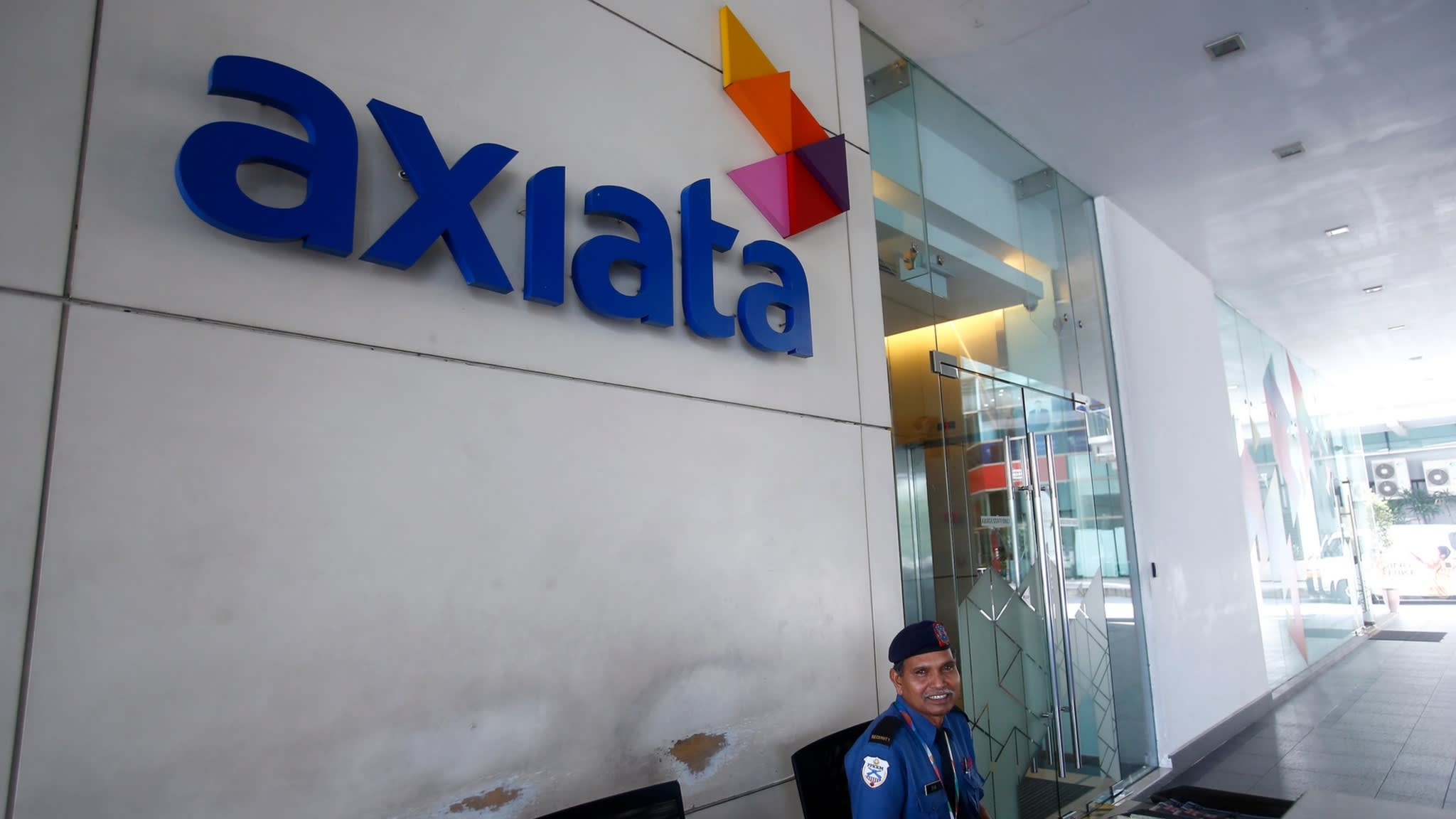 axiata-seeks-malaysia-indonesia-mergers-after-telenor-talks-ends